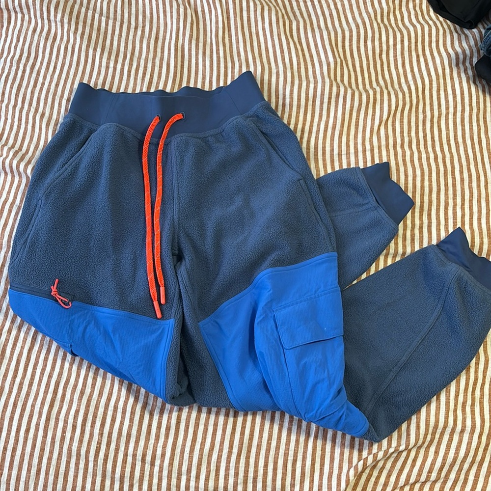 Lululemon fleece pants